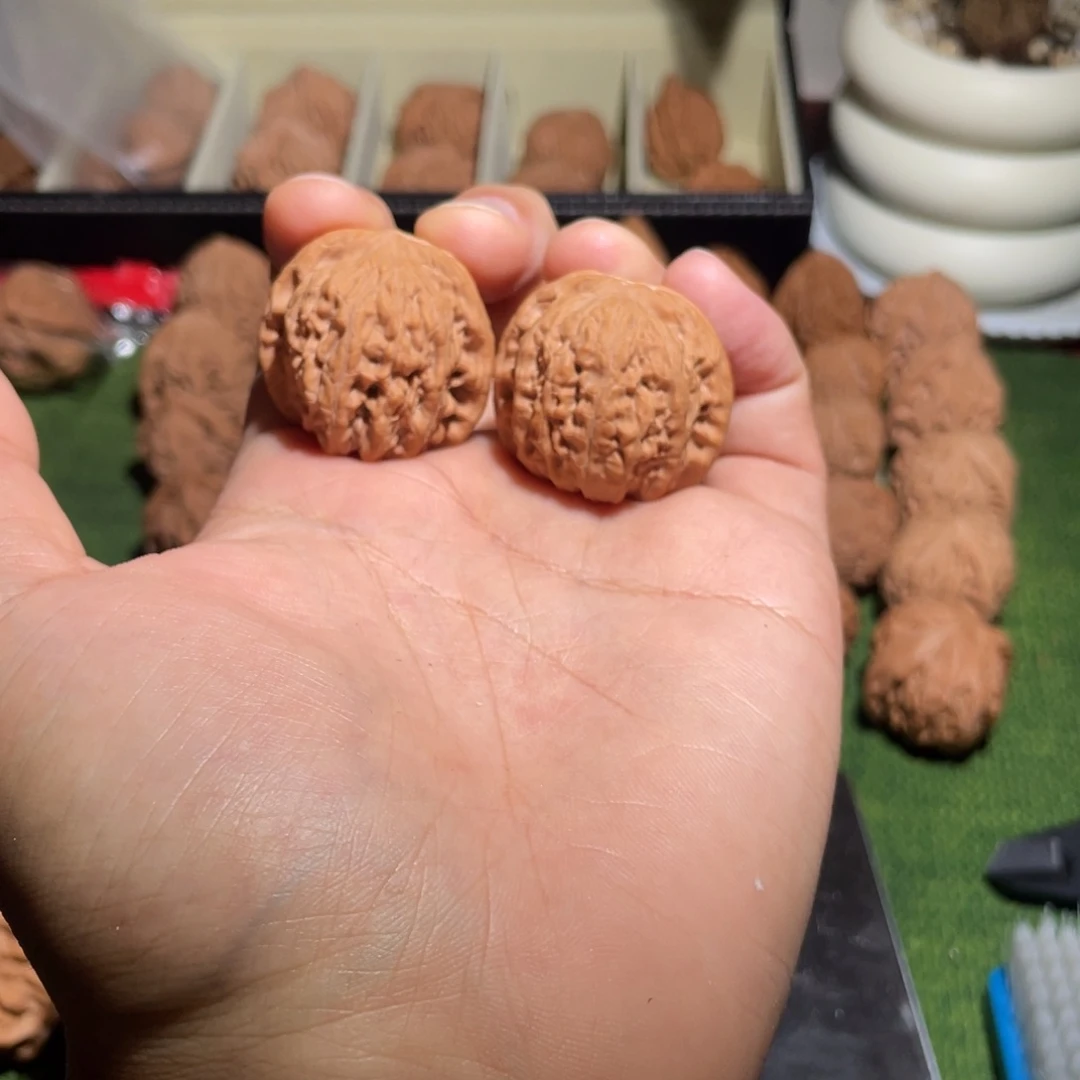 文玩核桃把件石子磨盘