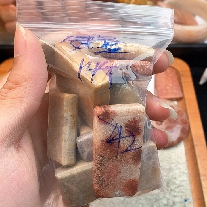 硅化玉颈饰未镶嵌威***头