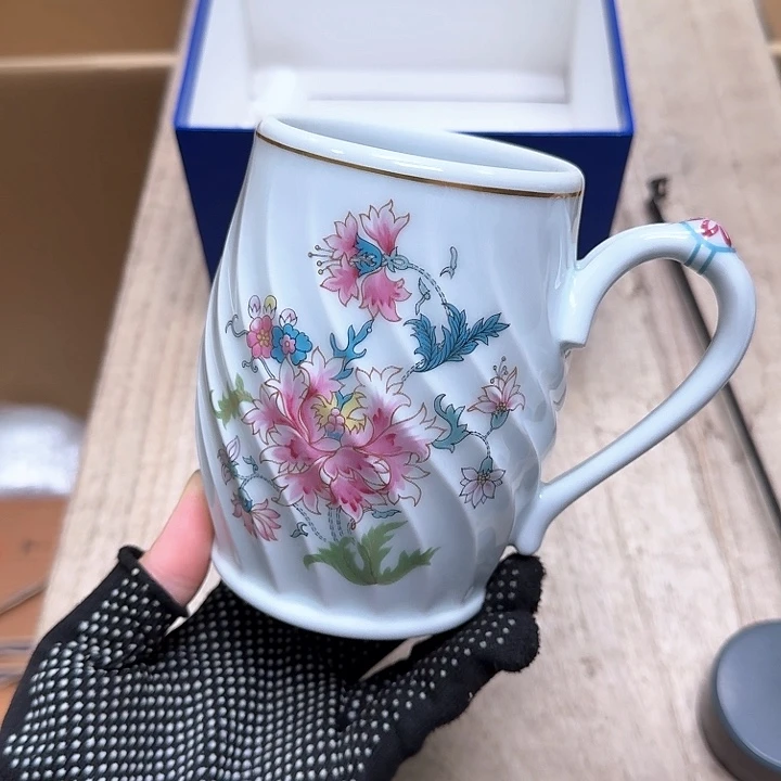 瓷片噗哈哈哈哈哈哈哈哈哈