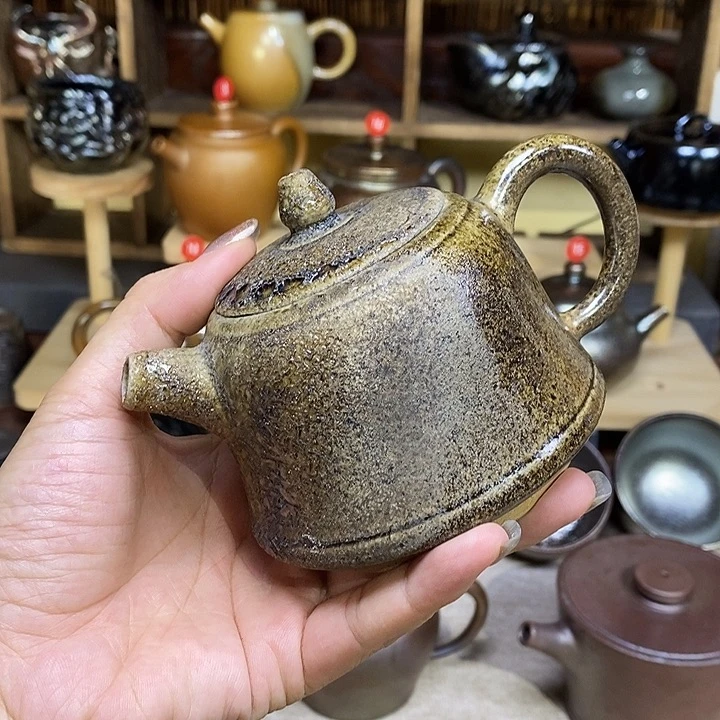 、***旧云南建水柴烧白泥壶
