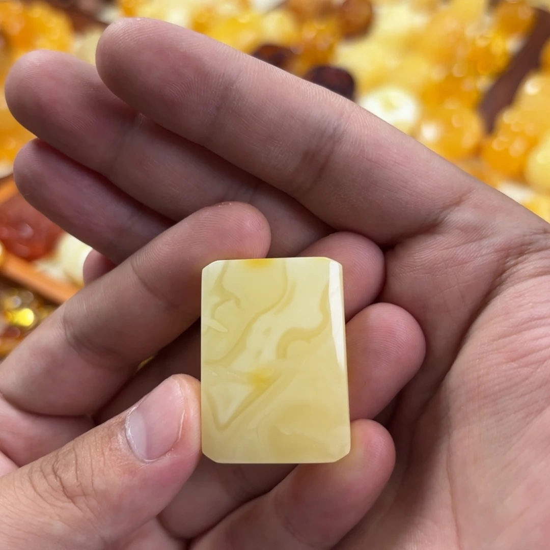 未镶嵌蜜蜡裸石牌子