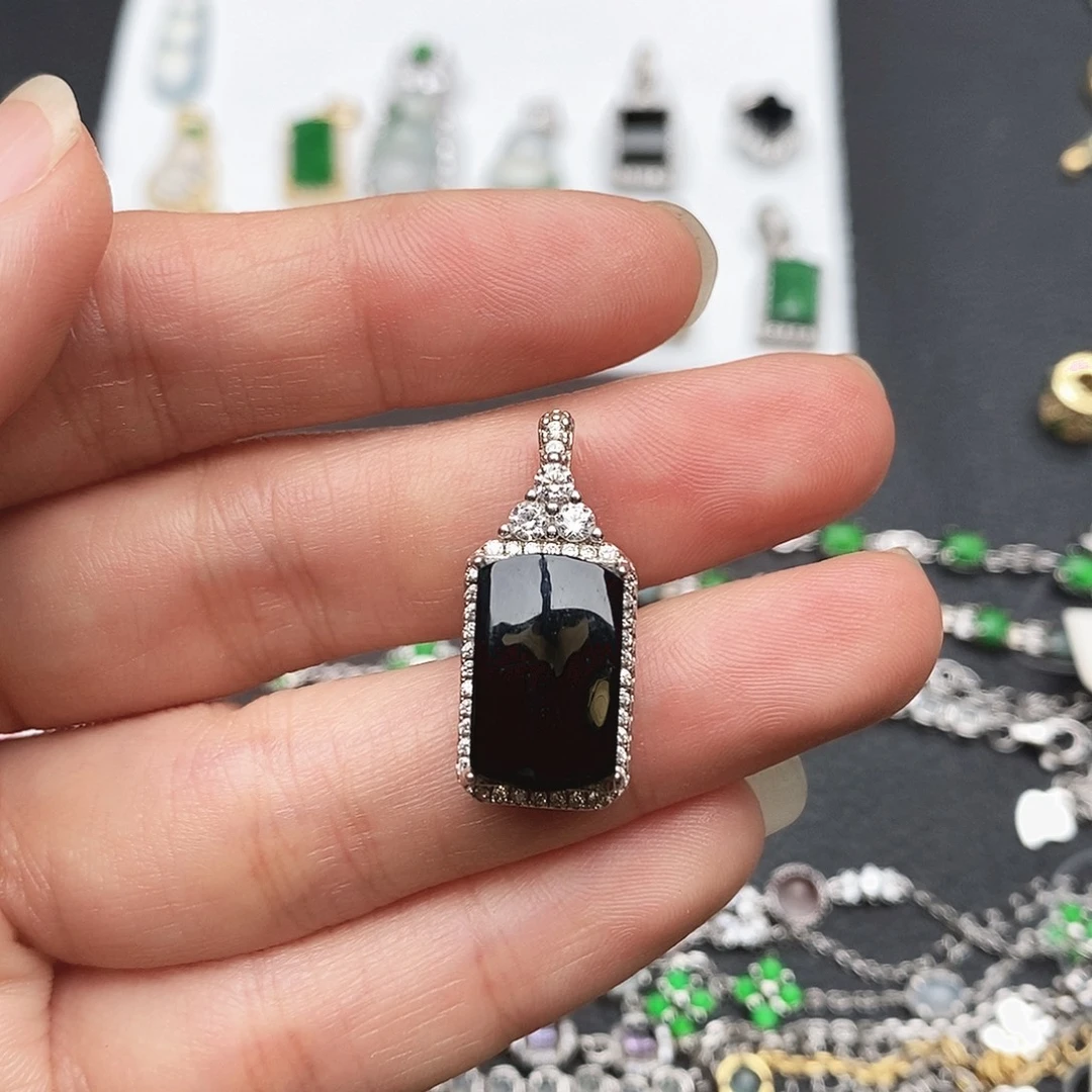 翡翠银S925镶嵌颈饰墨翠吊坠