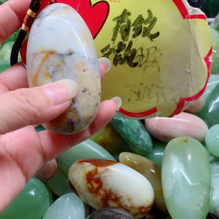 蛇纹石玉未镶嵌手把件