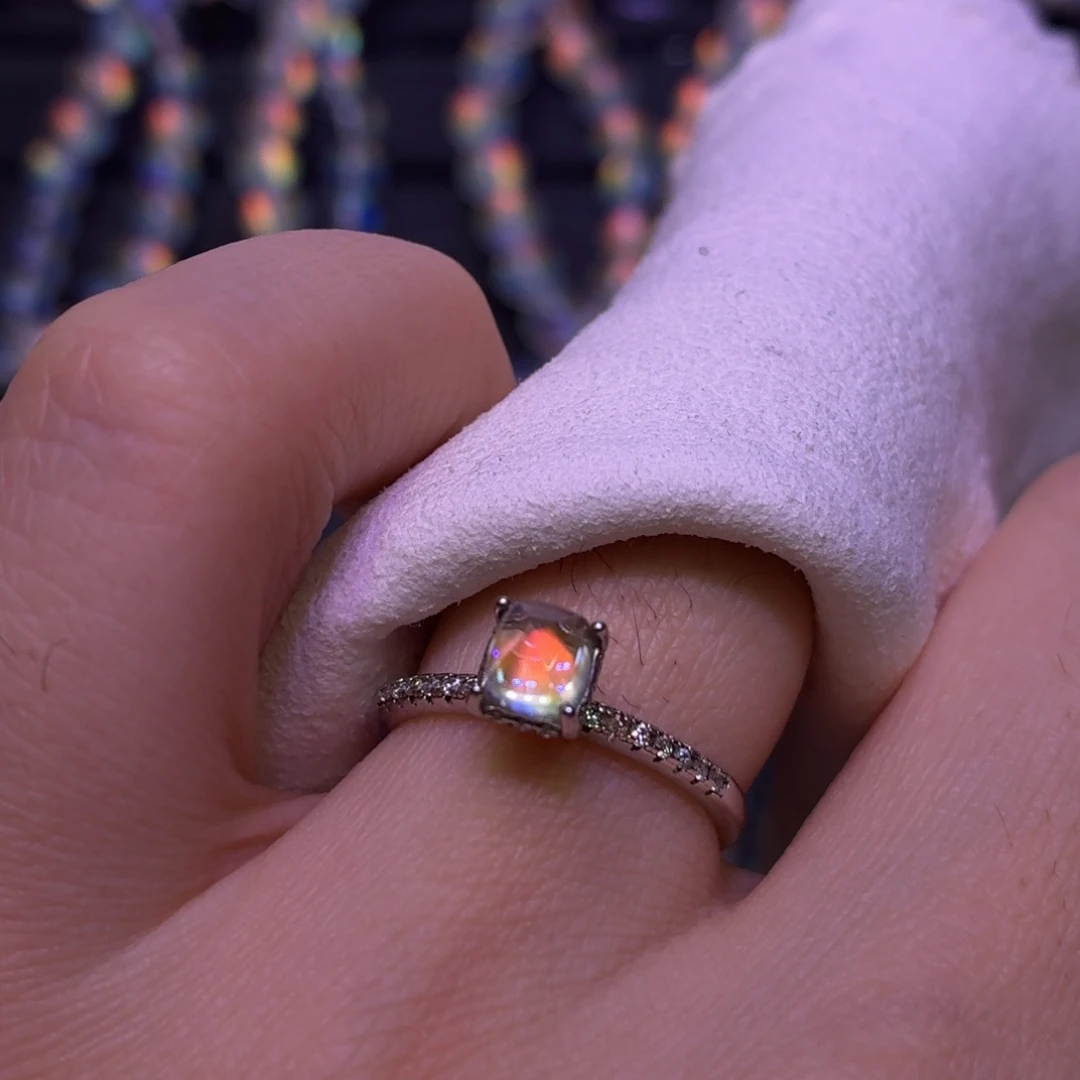 戒指月光石银S925镶嵌马岛全净体