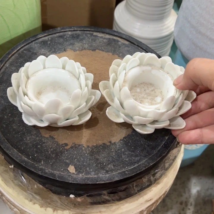 摆件高5宽8公分微瑕花瓣磕碰