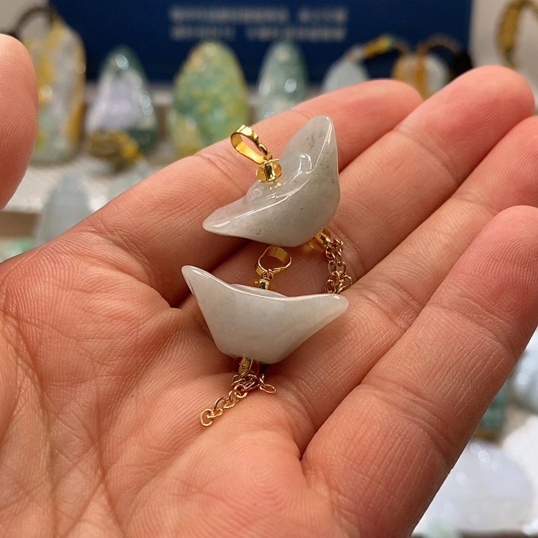 【闪购商品】翡翠未镶嵌吊坠(不含链)
