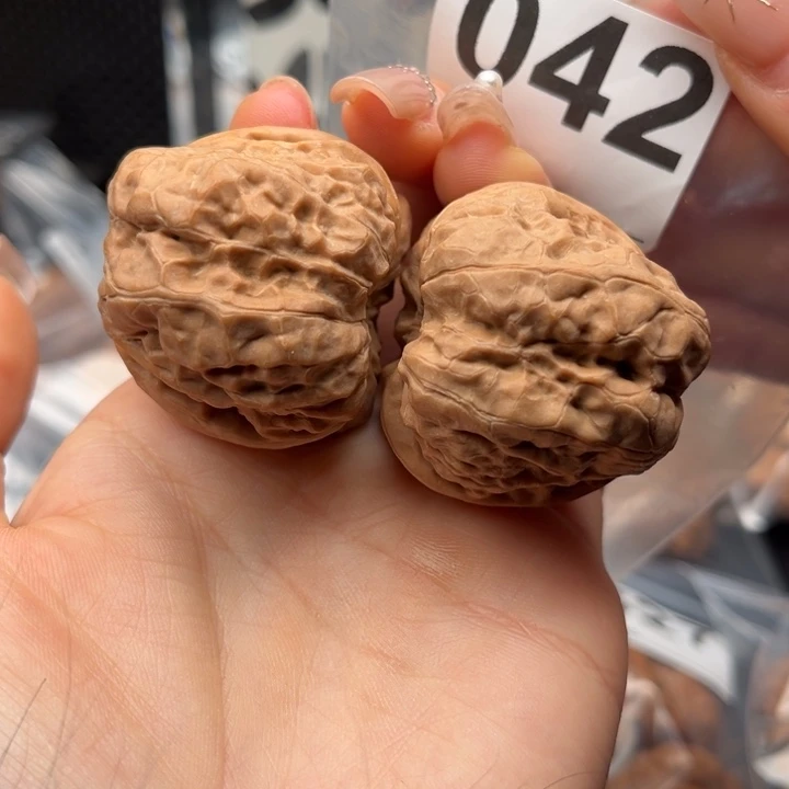 吊坠文玩核桃勉点40/43rouwa