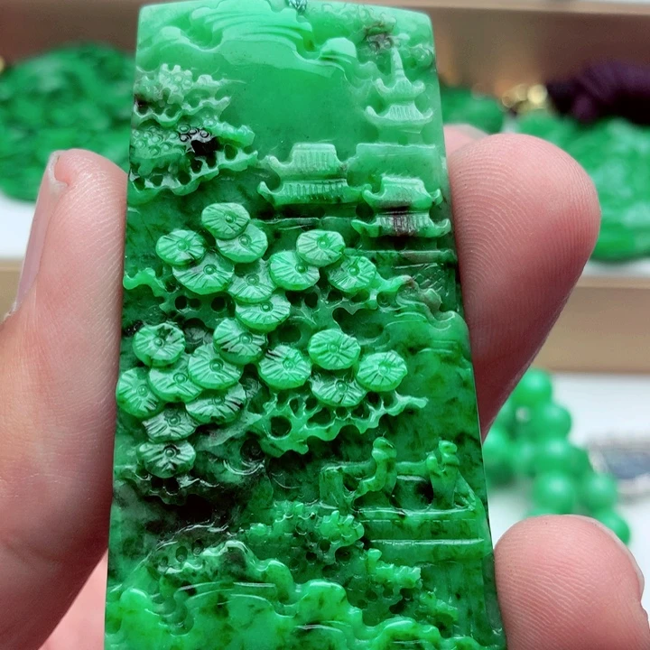 翡翠未镶嵌吊坠(不含链)