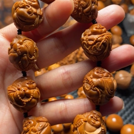 橄榄核吊坠瑞兽弥勒