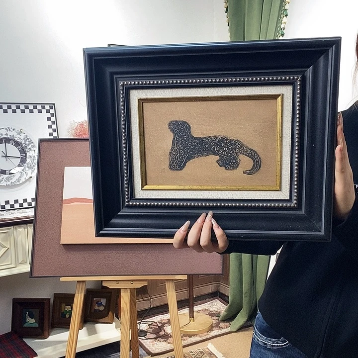 横款金钱豹装饰画