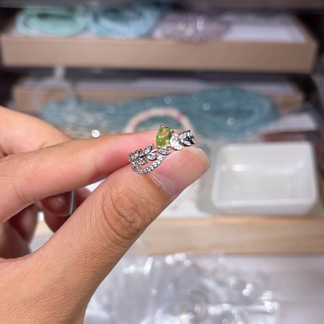 橄榄石戒指银S925镶嵌橄榄010