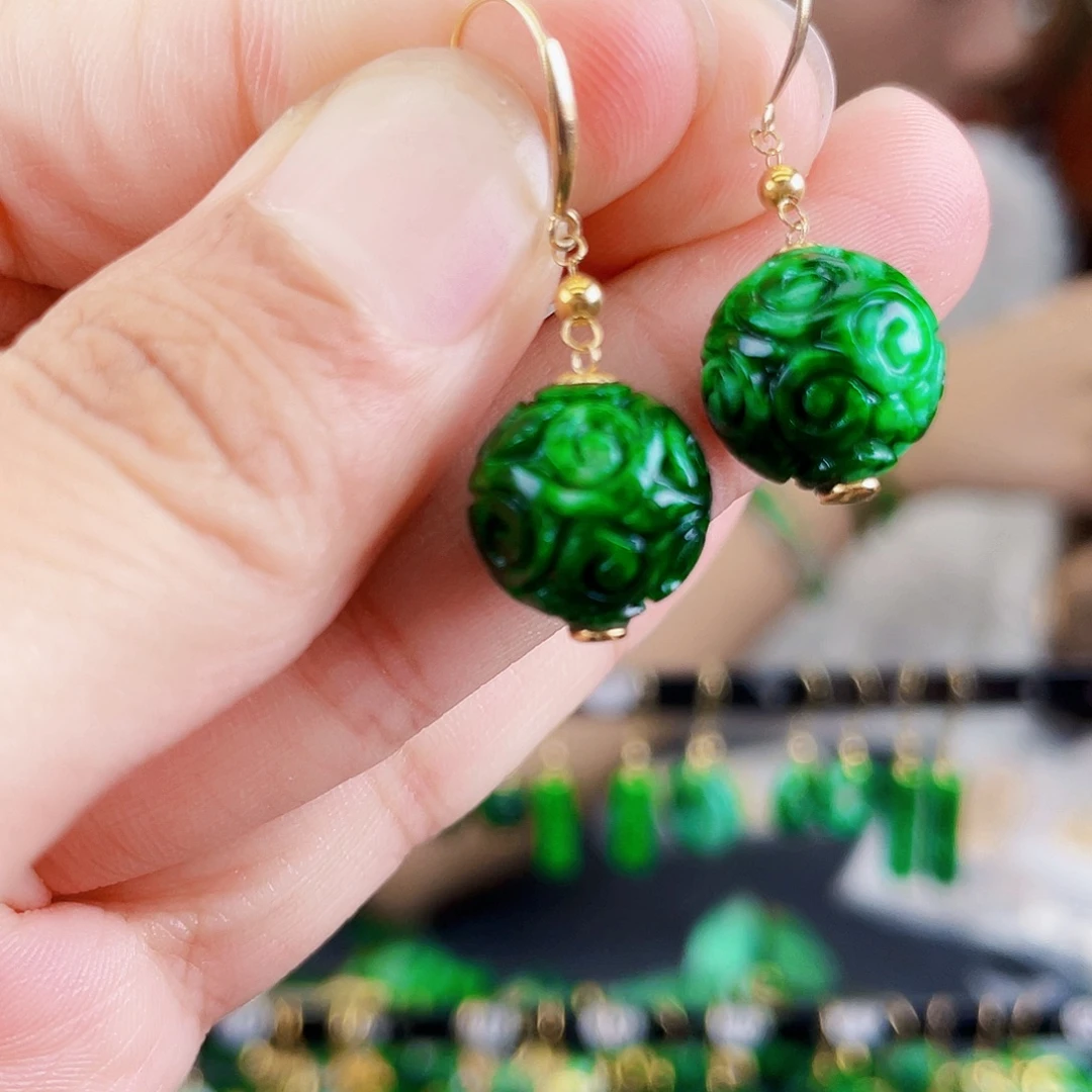 翡翠18K金镶嵌耳饰