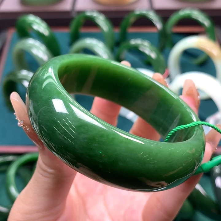 未镶嵌手镯和田玉（碧玉）5758