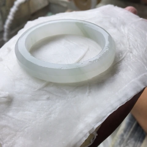 石英质玉手镯未镶嵌加工定制