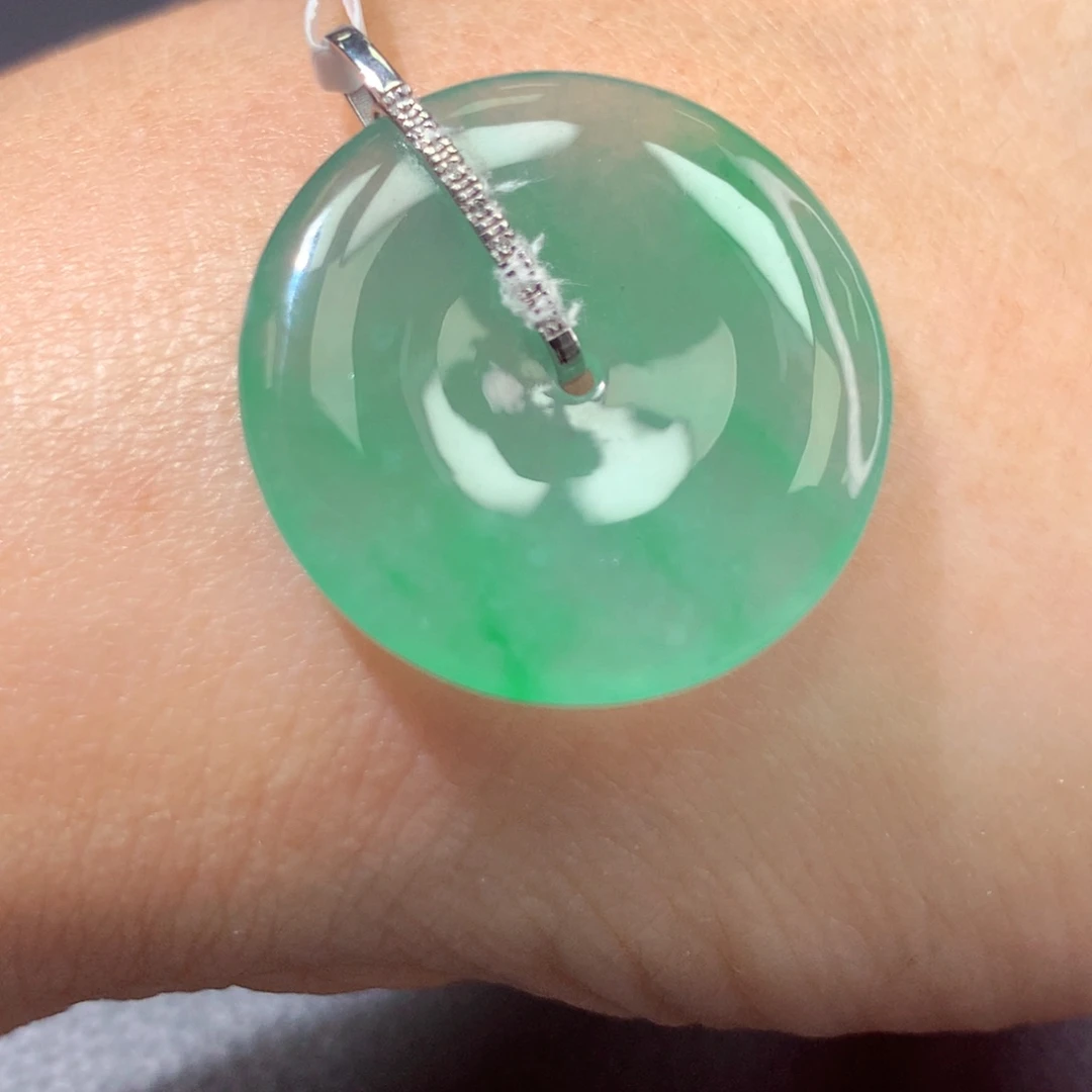 定制翡翠18K金镶嵌翡翠