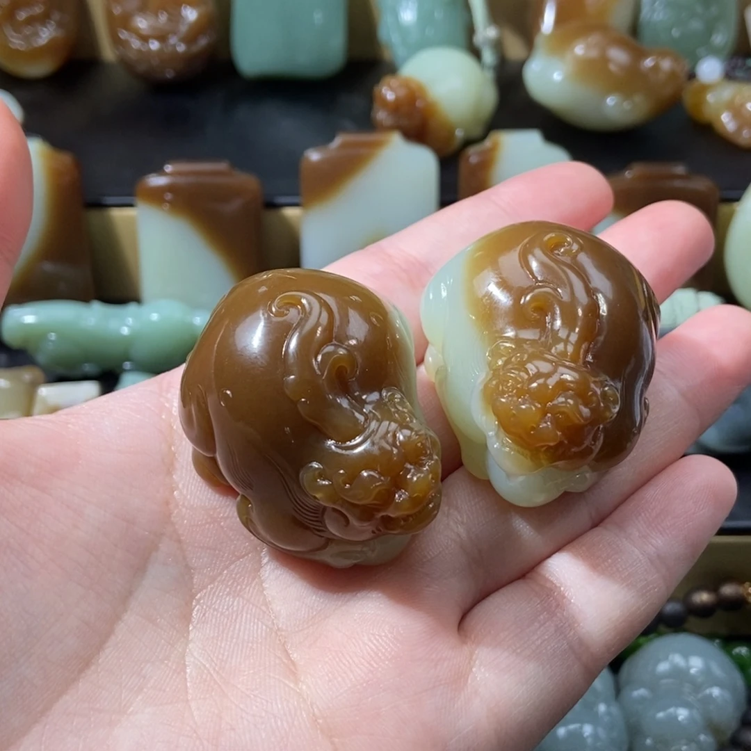 三***桑和田玉未镶嵌吊坠(不含链)