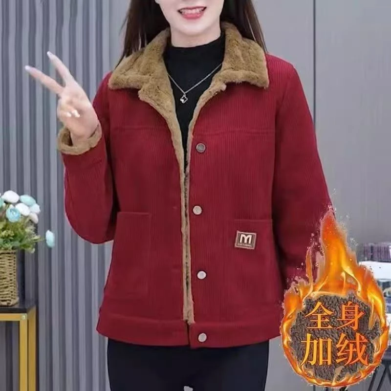 新款中年妈妈外套2025冬季新款时尚减龄加绒保暖灯芯绒外套女