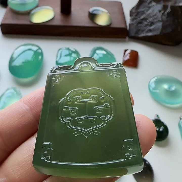 岫玉未镶嵌吊坠(不含链)