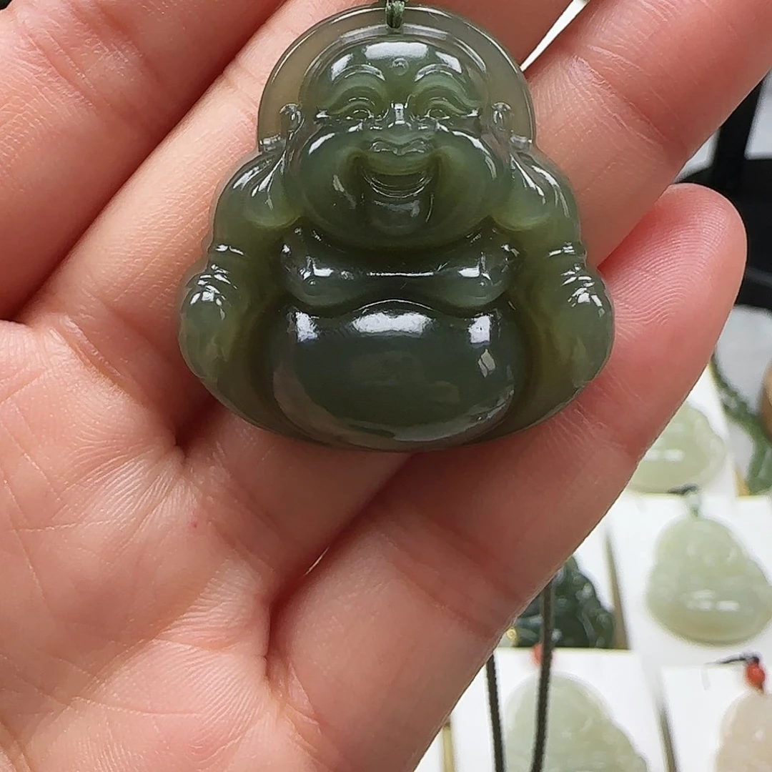 和田玉颈饰未镶嵌人**梦