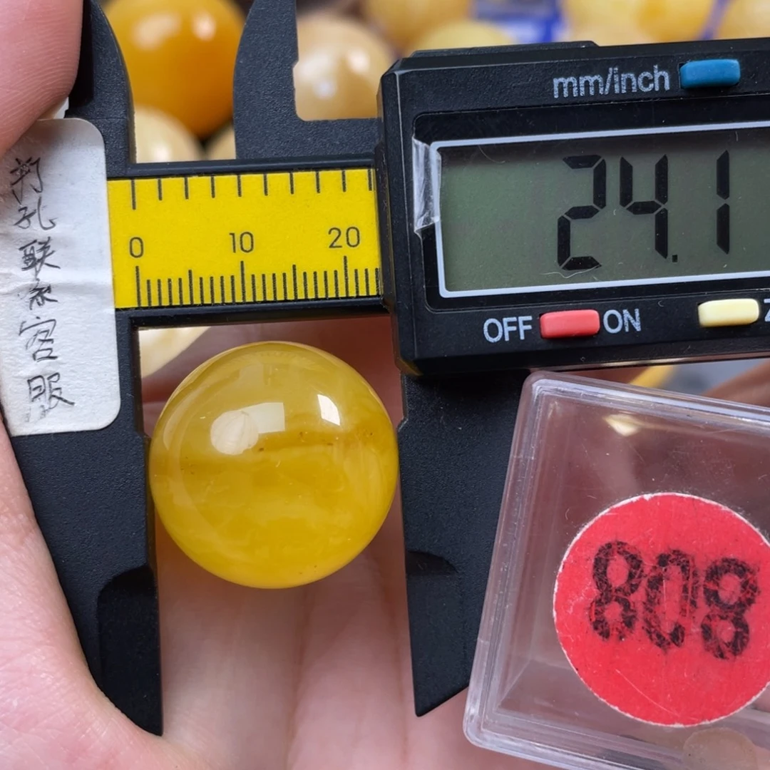 蜜蜡未镶嵌珠宝奇石瑕疵