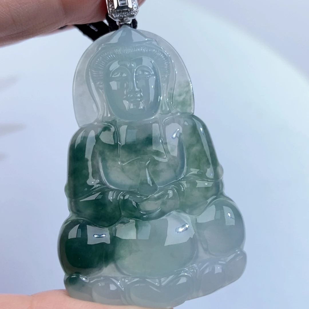 翡翠未镶嵌颈饰观音