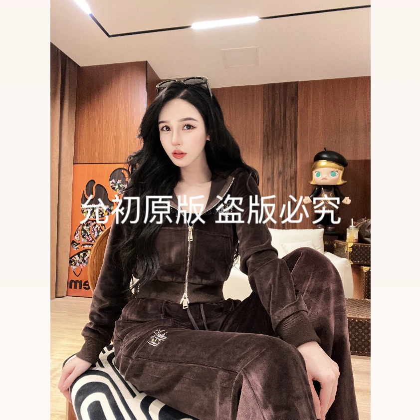 25ss允初早秋新款「天菜女团」丝绒连帽钻石字母卫衣外套YUNCU-7200