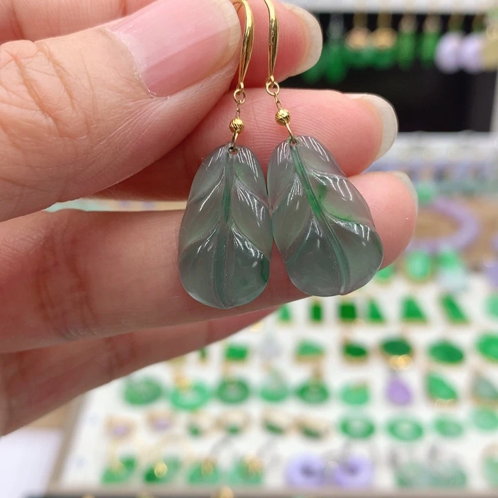 翡翠18K金镶嵌耳饰