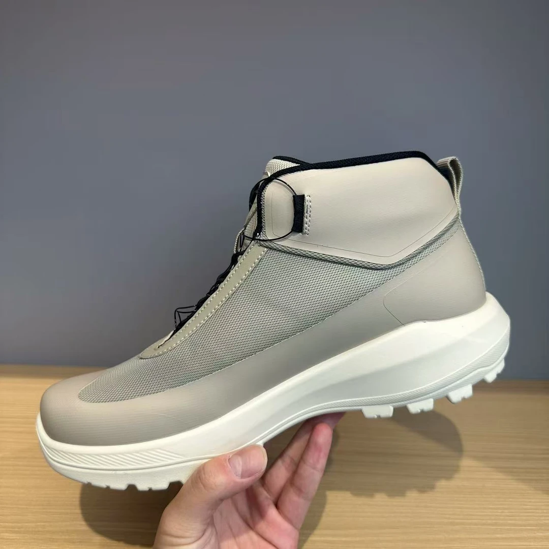 男鞋2025秋冬爆款懒人一脚蹬时尚网红高帮厚底轻便纽扣户外休闲鞋