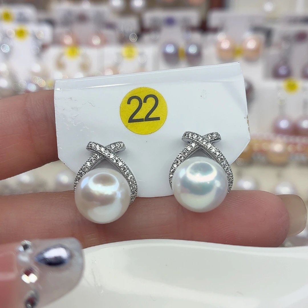 淡水珍珠未镶嵌耳饰