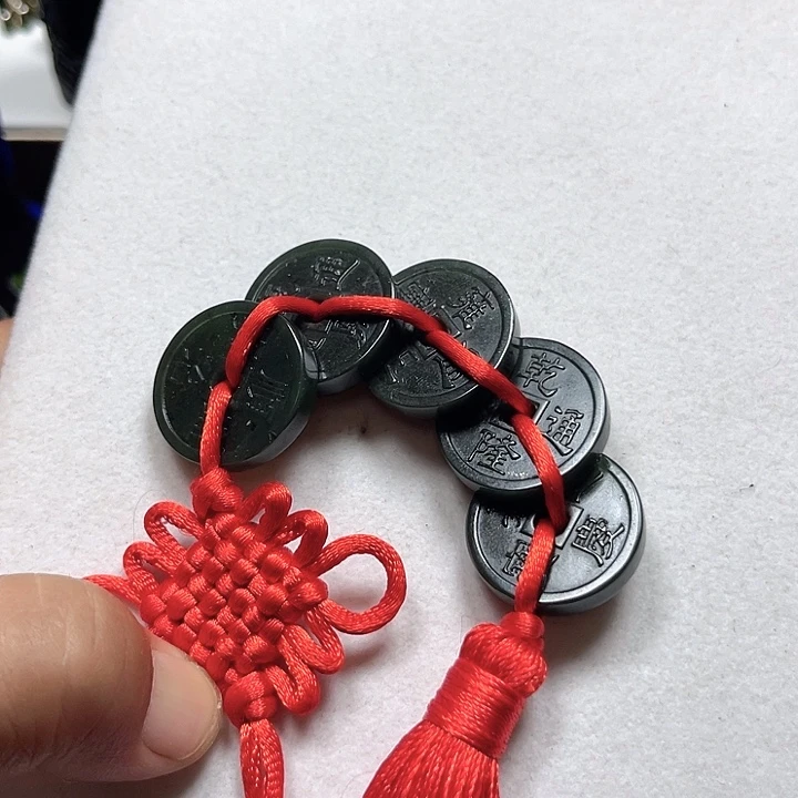 网***名蛇纹石玉未镶嵌颈饰