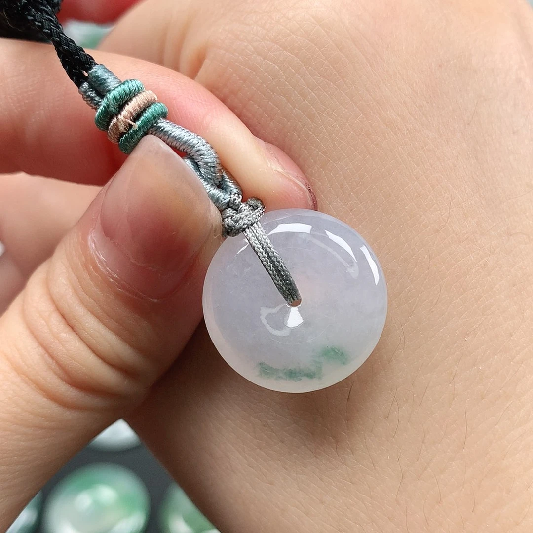 翡翠颈饰未镶嵌平安