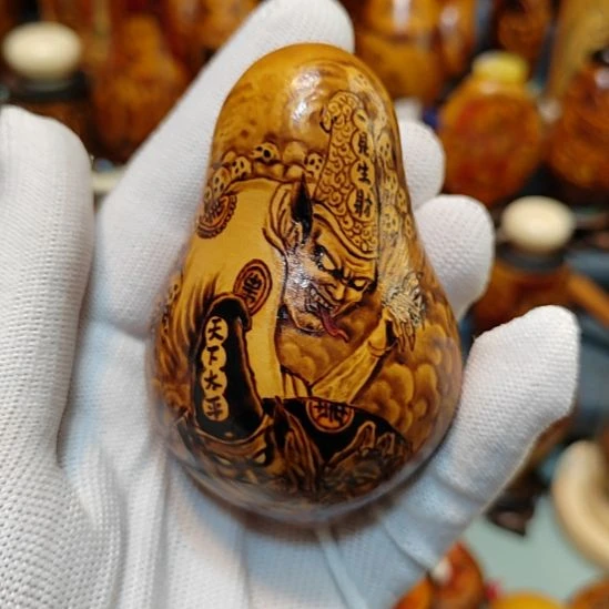 范***卓葫芦随型设计手把件