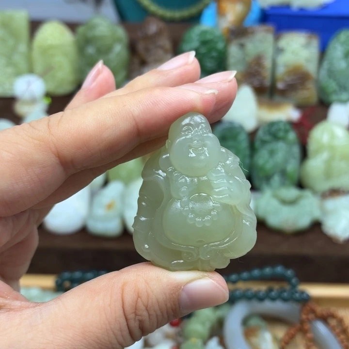 花***开和田玉未镶嵌颈饰