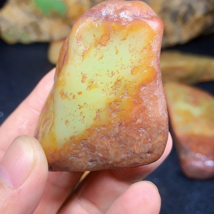 未镶嵌和田玉（糖玉）珠宝半成品