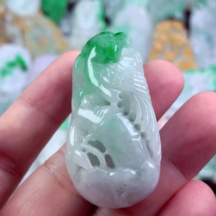 吊坠(不含链)未镶嵌翡翠