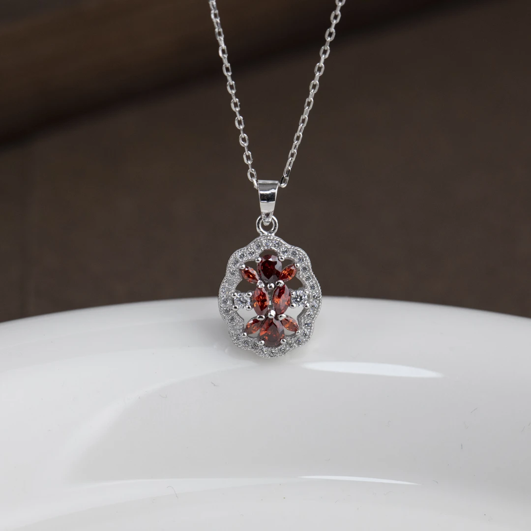 时尚个性设计款水滴小石头银吊坠（单坠颜色随机）