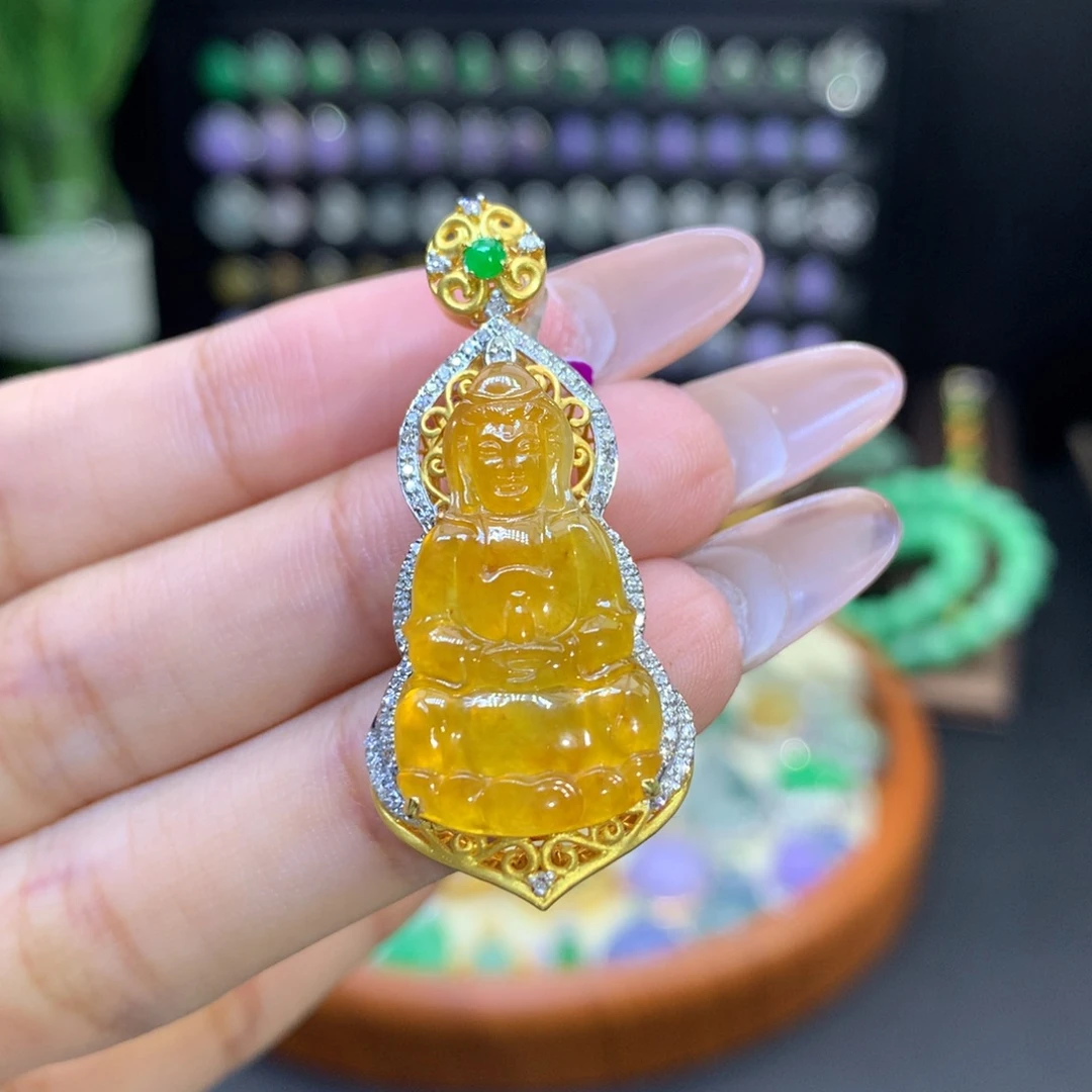 翡翠18K金镶嵌颈饰