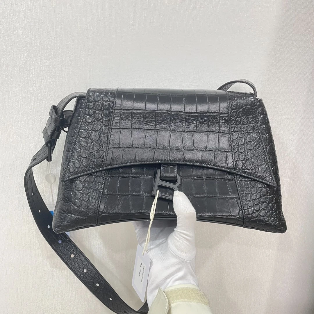 95新 Balenciaga/巴黎世家 黑色沙漏鳄压斜跨包/云海优选/59225