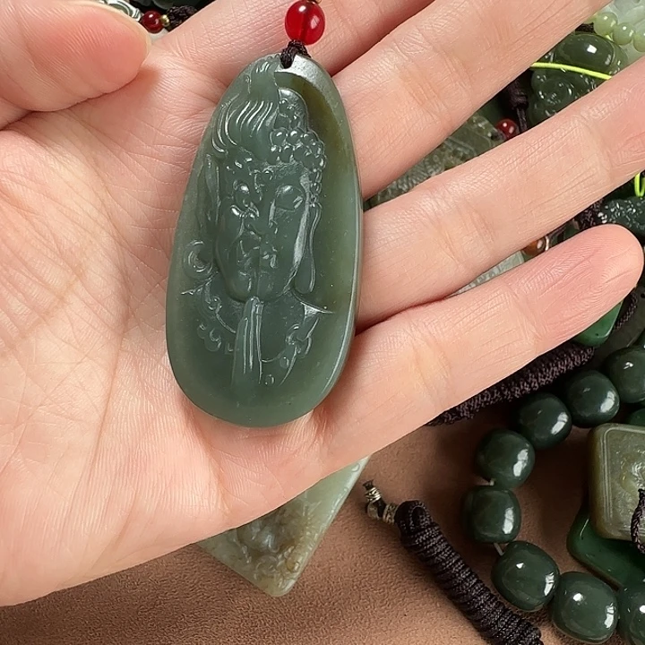 颈饰未镶嵌和田玉