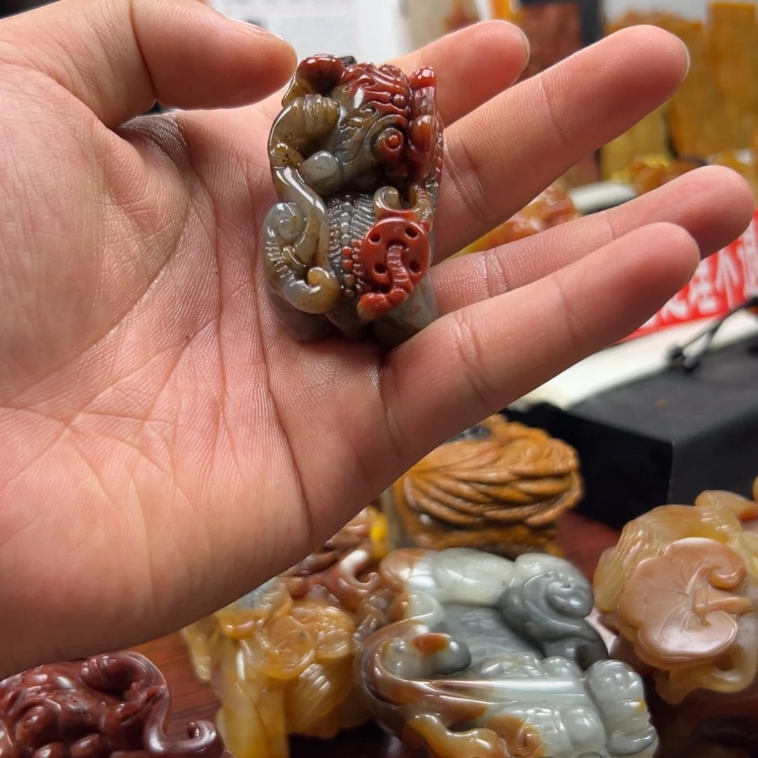 石英质玉（黄龙玉）未镶嵌多样性发货，发其一