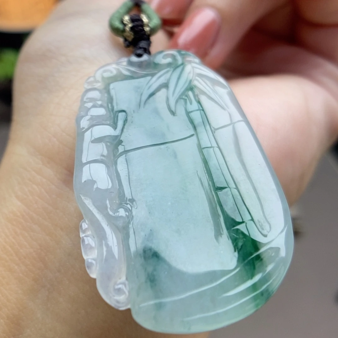 翡翠未镶嵌颈饰吊坠30