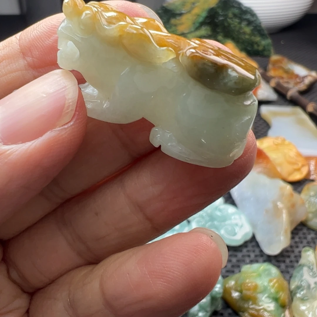 翡翠裸石缅甸翡翠