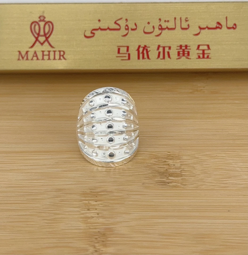 足银戒指 足银戒指圈口可以调节（218号）