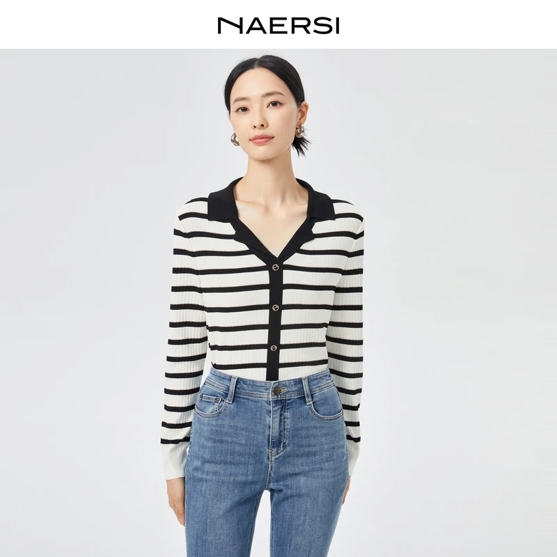 娜尔思24商场同款黑色修身条纹黑白翻领针织衫NZ03394V1