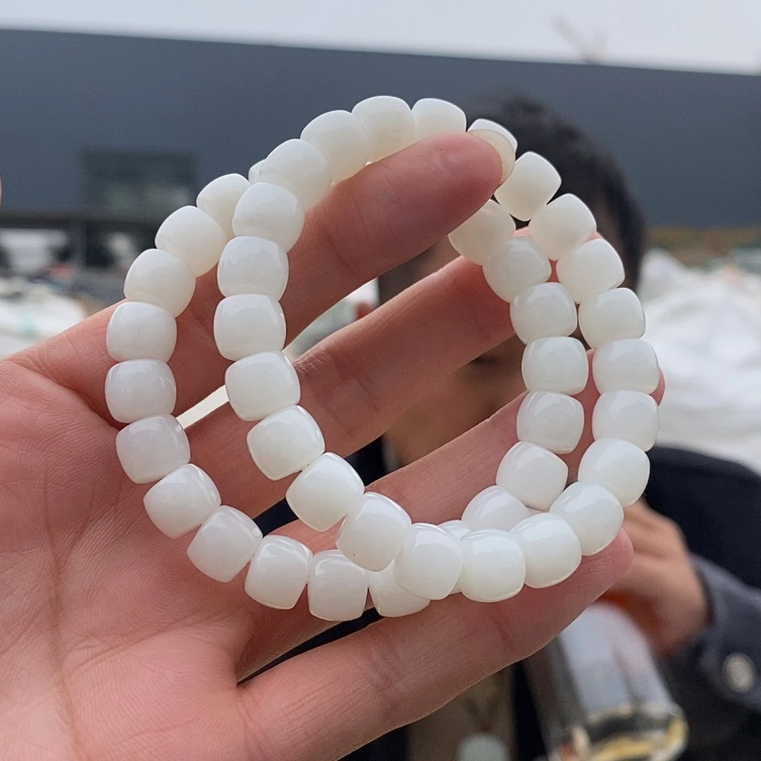 颈饰未镶嵌和田玉直切卡10白玉福利