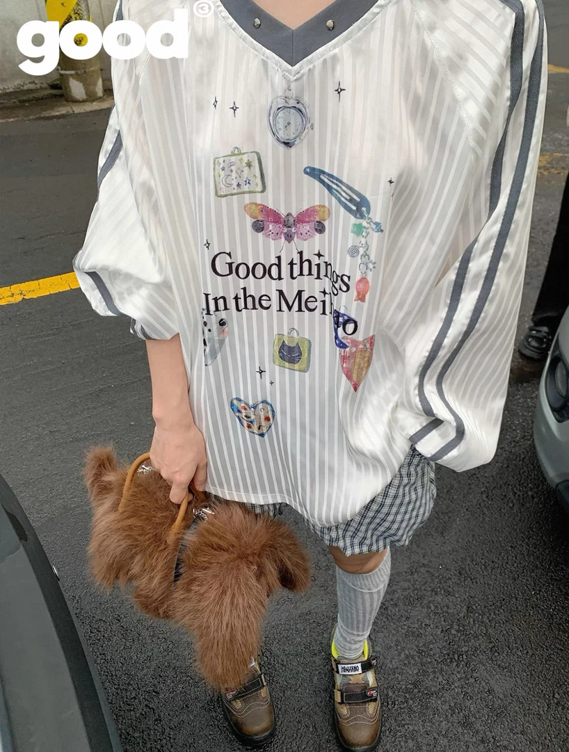 美好有趣图案运动女孩风V领长袖球衣