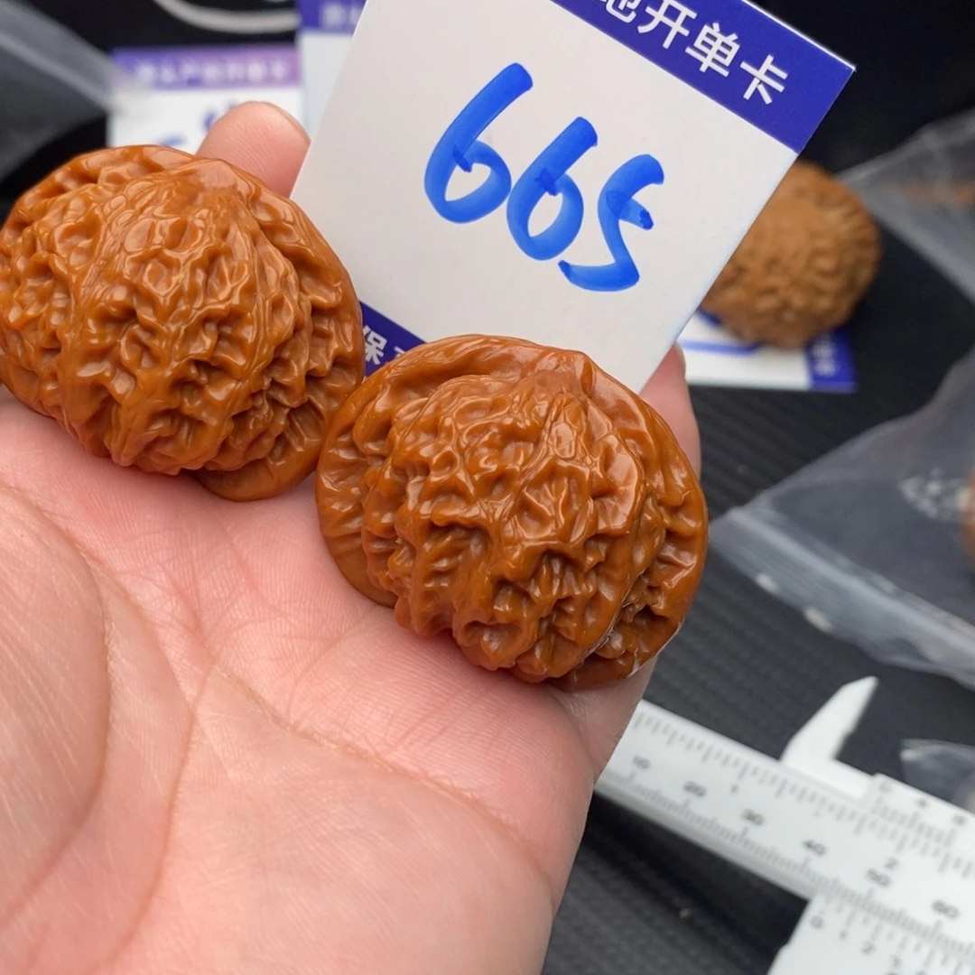 文玩核桃把件宫灯42