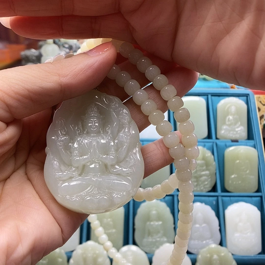 和田玉未镶嵌颈饰风*尘