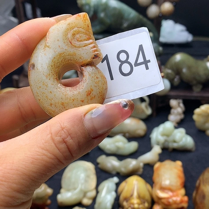 和田玉未镶嵌车挂