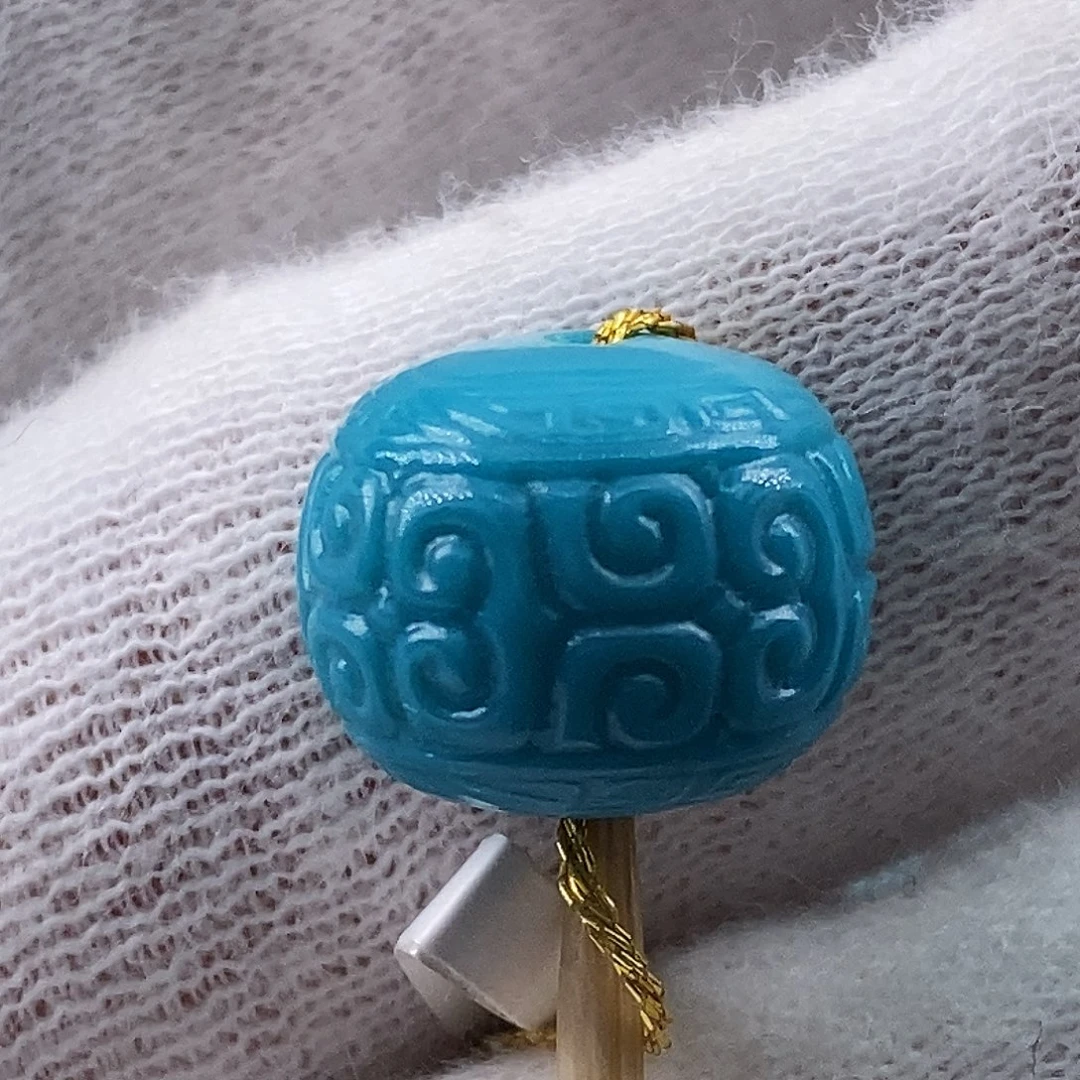 无***闹绿松石未镶嵌珠宝奇石